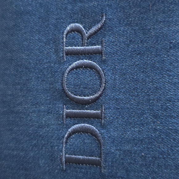 DIOR COSMETIC POUCH, ADDICT LIP MAXIMIZER & DIORSHOW ICONIC OVERCURL MASCARA SET - Picture 5 of 16